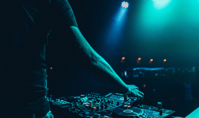 dj 3